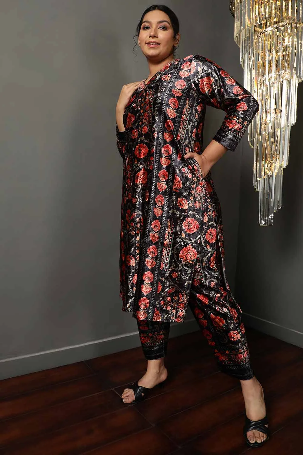 Block Floral V Neck Velvet Kurta