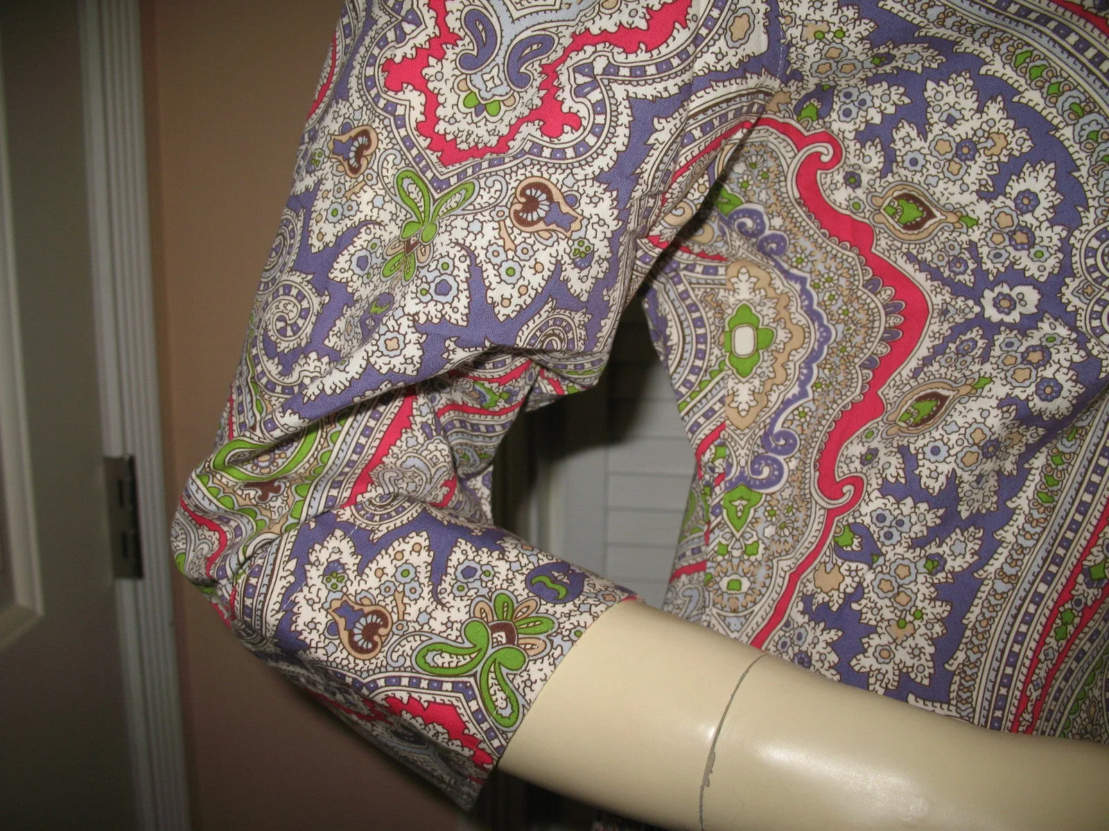 Womens Tops Multi Color Colored PINK PURPLE WHITE GREEN Paisley Print 3/4 Sleeve Button Down Shirt TOP 6 Small